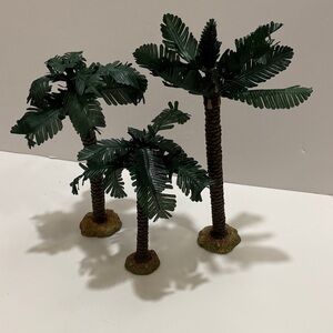 Fontanini nativity, set of three palm trees. 5” scale series.
